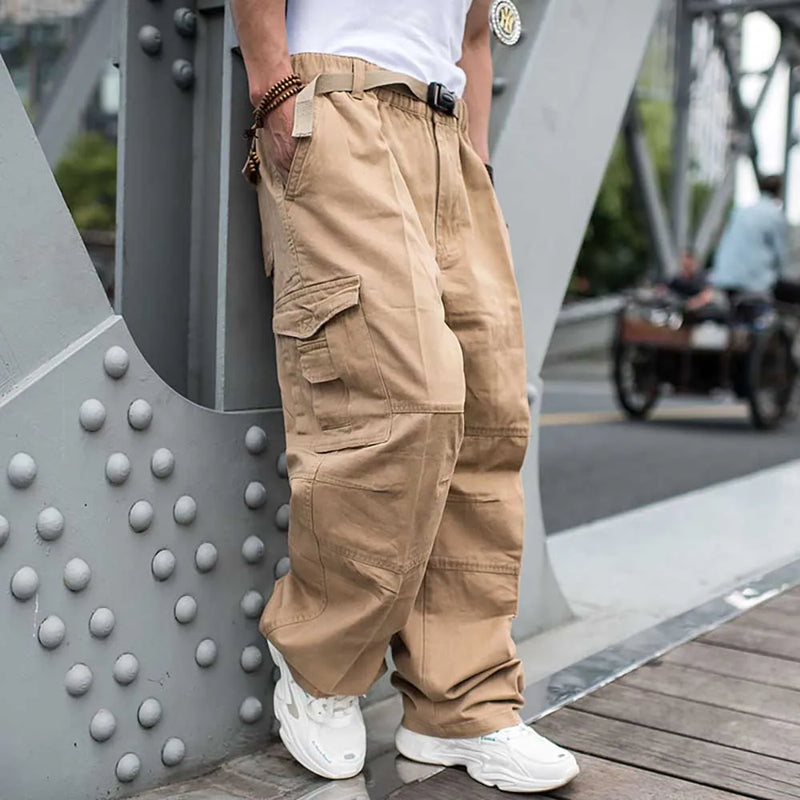 Urban Chic: Strapazierfähige Baumwollhosen mit Charakter-Cargo Hose-1